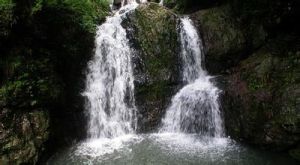 百丈飛瀑漂流 百丈飛瀑漂流