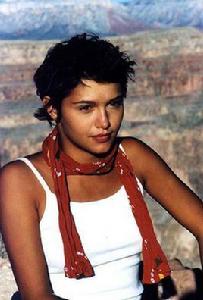 艾瑪·德考尼斯 艾瑪·德考尼斯