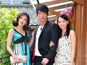 黃品源(中)一度推薦小慧飾演孫淑媚(右)的角色