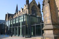 利茲大學商學院