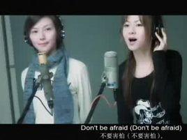 Tonight, I feel close to you Tonight, I feel close to you