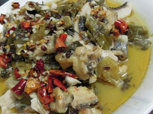 骨湯酸菜燒魚塊