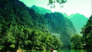 布柳河仙人橋峽谷漂流 布柳河仙人橋峽谷漂流