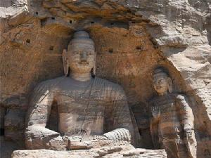 被認為是拓跋珪造像的雲岡石窟第20窟