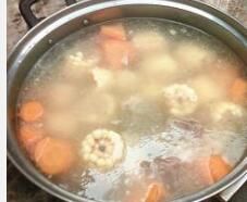 雜蔬骨頭湯 雜蔬骨頭湯