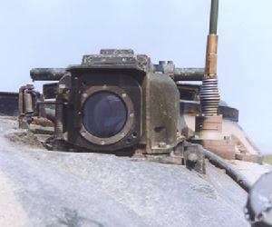 飛彈制導儀雷射發射裝置