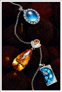 辛金軟弱，溫潤而清。畏土之迭，樂水之盈。