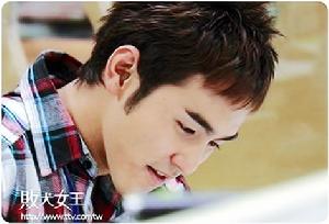 盧卡斯-阮經天 飾