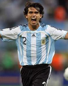 羅伯托·阿亞拉 羅伯托·阿亞拉