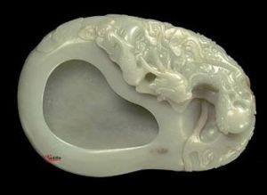 清青白玉雲龍戲珠葫蘆形筆 清青白玉雲龍戲珠葫蘆形筆