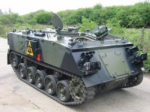英國FV432履帶式裝甲人員輸送車