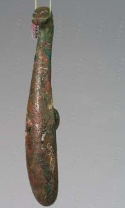 青銅錯銀帶鉤 青銅錯銀帶鉤