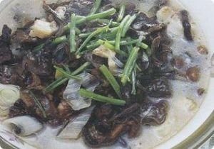 山菇燉粉條 山菇燉粉條