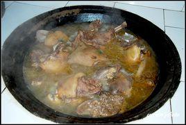 燉狗肉 燉狗肉