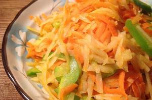 炒土豆胡蘿蔔絲 炒土豆胡蘿蔔絲