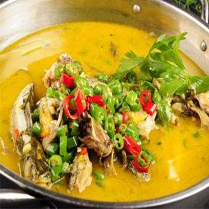 青椒燜魚雜 青椒燜魚雜