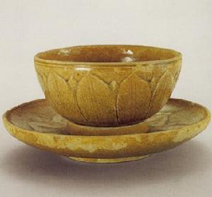 青瓷蓮紋托碗 青瓷蓮紋托碗