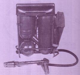 美國M9-7式和M9E1-7式噴火器 美國M9-7式和M9E1-7式噴火器