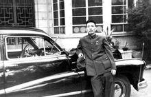 1951年，王一平在上海