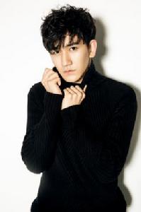 高明[中國內地青年男演員]