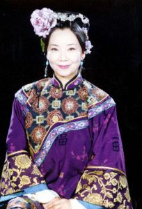 曹夫人(趙奎娥飾)