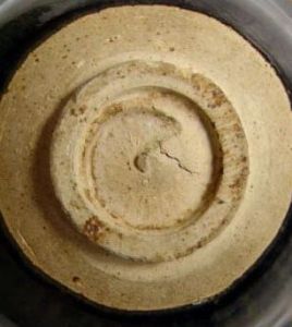 鶴壁窯黃釉劃蓮花紋盆 鶴壁窯黃釉劃蓮花紋盆