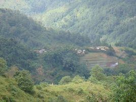 中火房村 中火房村