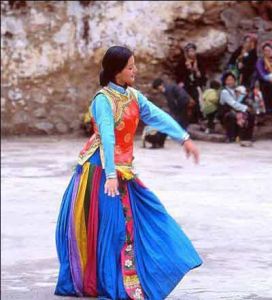 女王谷里的女孩