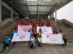 全揚州大學生聯合保護江豚