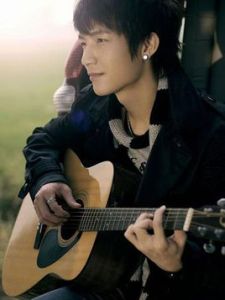 鳳凰花又開 鳳凰花又開