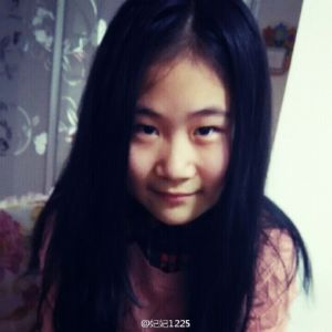 童星石芳菲微博配圖