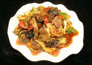 大蒜炒雞肝木耳 大蒜炒雞肝木耳