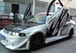 運動包圍 運動包圍