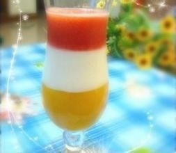 冰沙三色果飲 冰沙三色果飲