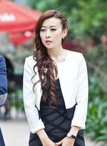 毛俊傑   飾演 胡麗莉（狐狸）