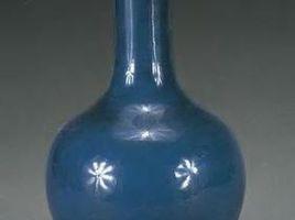 清景德鎮窯祭藍釉天球瓶 清景德鎮窯祭藍釉天球瓶