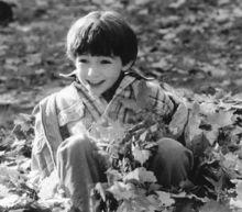 幼年時的連姆&middot;艾肯