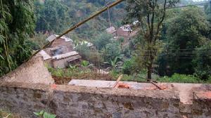 迤薩拉河村 迤薩拉河村