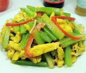 芹菜雞蛋 芹菜雞蛋