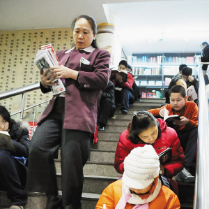 （圖）冰城掀起全家讀書樂 