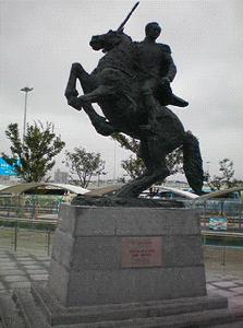 西蒙·玻利瓦爾騎馬全身塑像