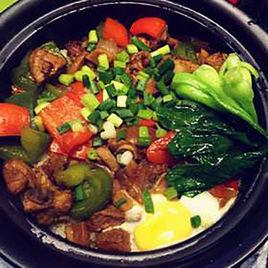 香辣排骨煲仔飯 香辣排骨煲仔飯