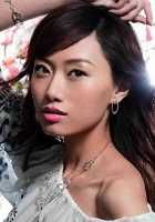 李斯羽飾演【珊】