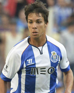 奧利弗托雷斯 奧利弗托雷斯