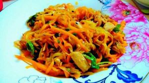 紅油雞絲涼拌紅米線 紅油雞絲涼拌紅米線