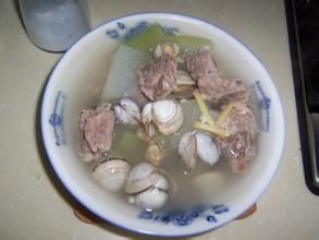鮮蛤冬瓜排骨湯 鮮蛤冬瓜排骨湯