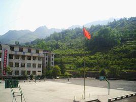 利川市忠路小河國中 利川市忠路小河國中