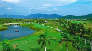 亞龍灣高爾夫球場