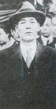 山口春吉