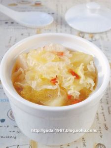 蜜桃雪梨銀耳糖水 蜜桃雪梨銀耳糖水